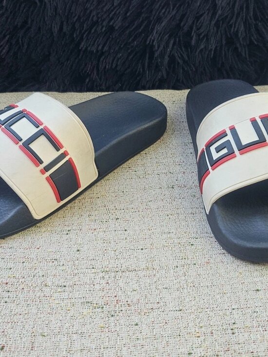 Gucci Men Sandal Shoes Slide Beige/Black Tone Rubber Size 9 Made in Italy Auth main image 5